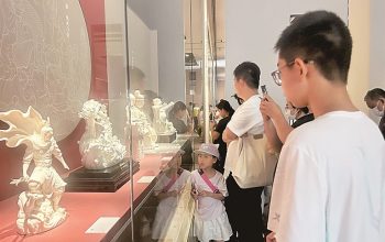 一瓷一色间，见德化瓷千年匠艺